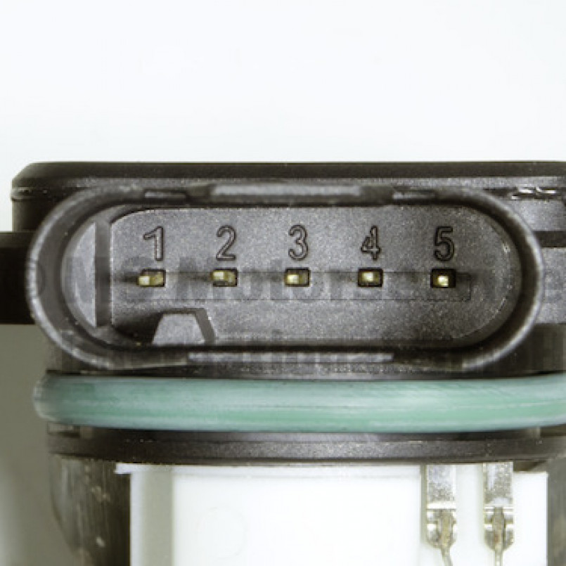 7.07759.71.0 PIERBURG Витратомір повітря — фото товара №3